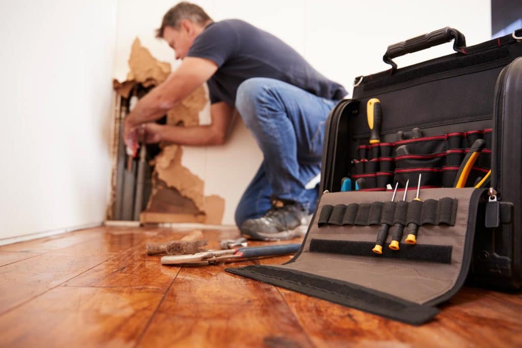 How to Manage Water Damage In Your Home?
